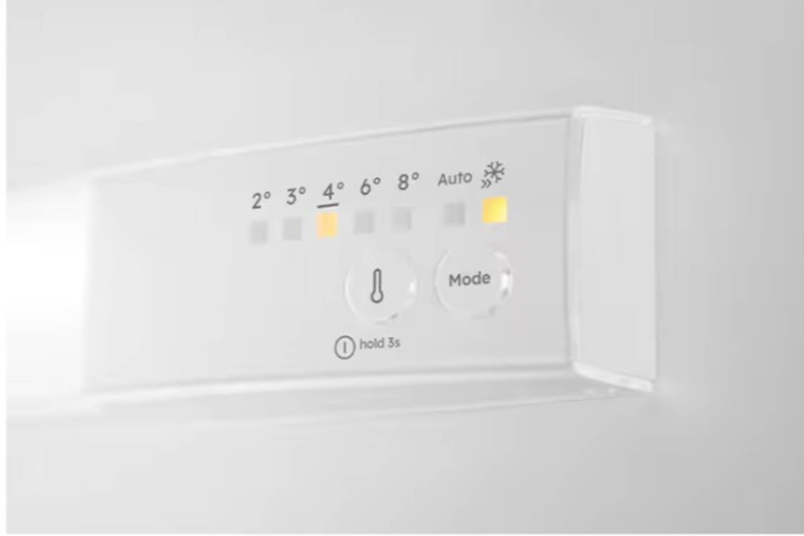 Frižider Electrolux sa zamrzivačem LNA6LD18S - Slika 2